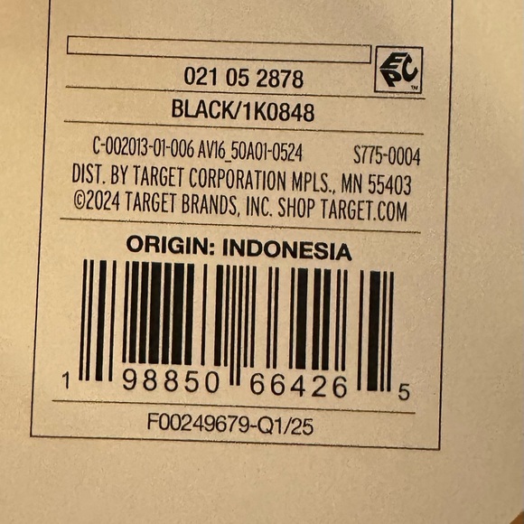 Ava & Viv Black V-Neck Blouse - Picture 6 of 6